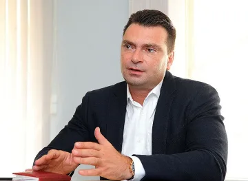 Паргов: Фандъкова не може да взима решения сама