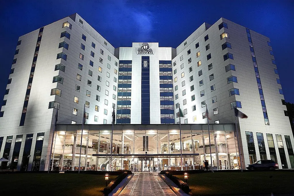 Компания зад Hilton строи малък квартал в София