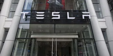 Tesla и Ford мерят сили с електропикапи