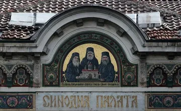 Синодът: Закон отрича връзката дете-родител