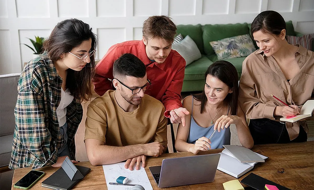 Младежи разкриха какво искат от образованието, кариерата и работодателите