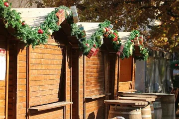 Леден блок уби хлапе на коледен базар