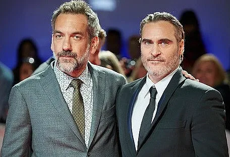 Тод Филипс: Трудно убедих Финикс за „Жокера“