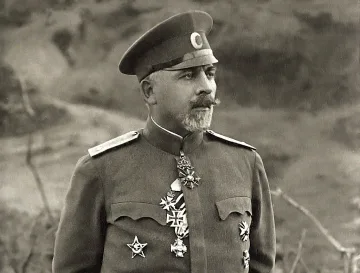 Лондон сваля знамената си пред ген. Владимир Вазов