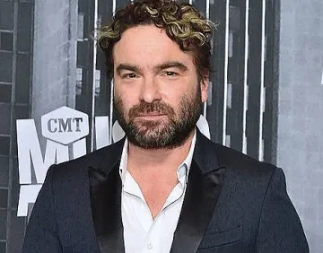 Джони Галеки с нов проект