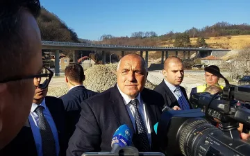 Премиерът провери строежа на АМ Хемус при Габрово