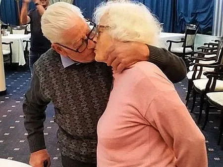 Бургаска семейна двойка показа, че любовта може да е вечна