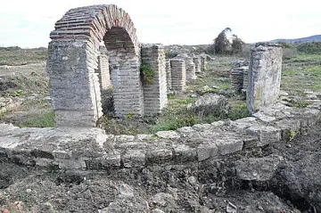 Иманяри окрали златото на Рациария