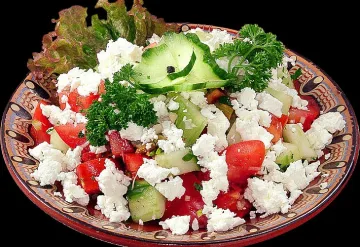 Шопската салата поскъпна с 2,7%