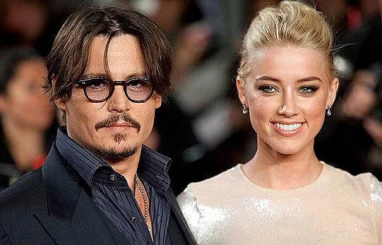 Феновете на Деп се изправиха срещу Хърд