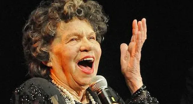 Муки: Молете се за Стоянка Мутафова