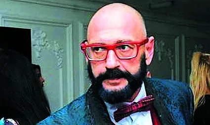 За крилата на народната република