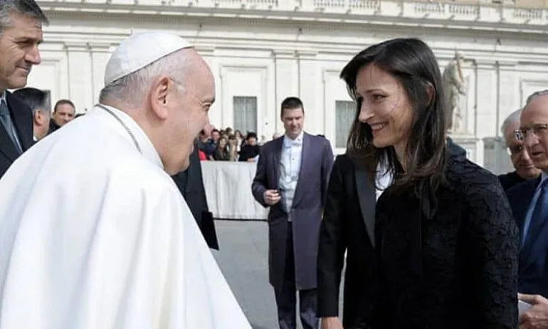 Габриел на аудиенция при папа Франциск
