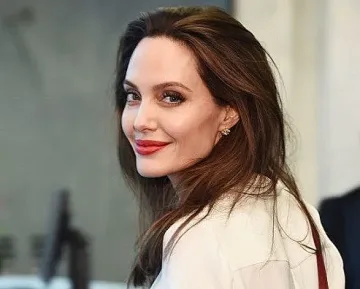 Джоли: Брад преобърна живота ни