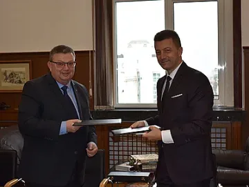 Цацаров подписа  споразумение с АББ