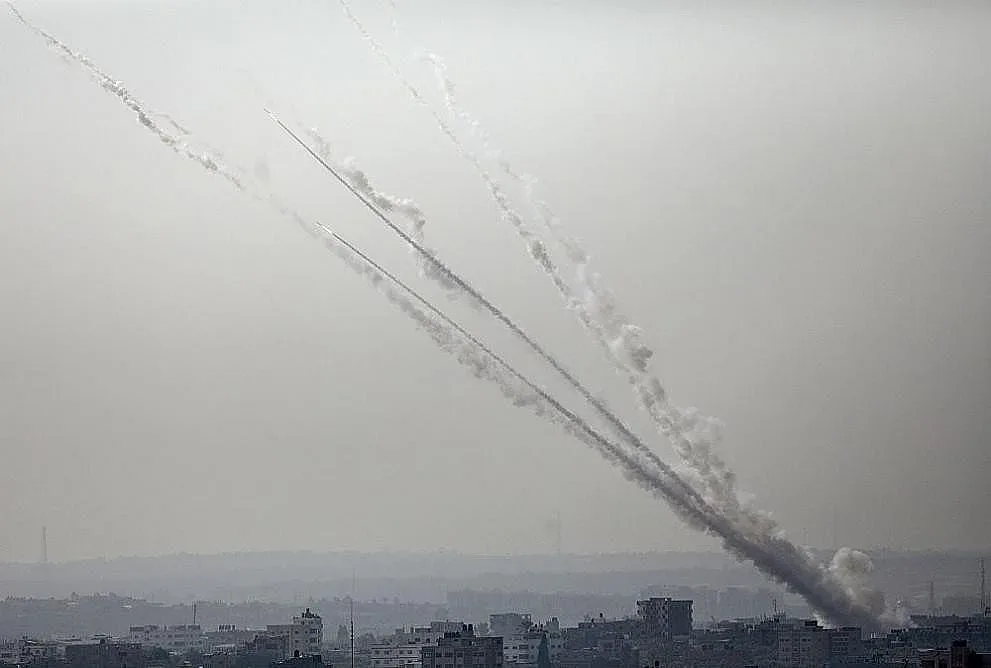 В Израел летят ракети, МВнР: Не пътувайте!