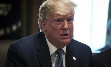 Тръмп ще отложи митата за коли от Европа