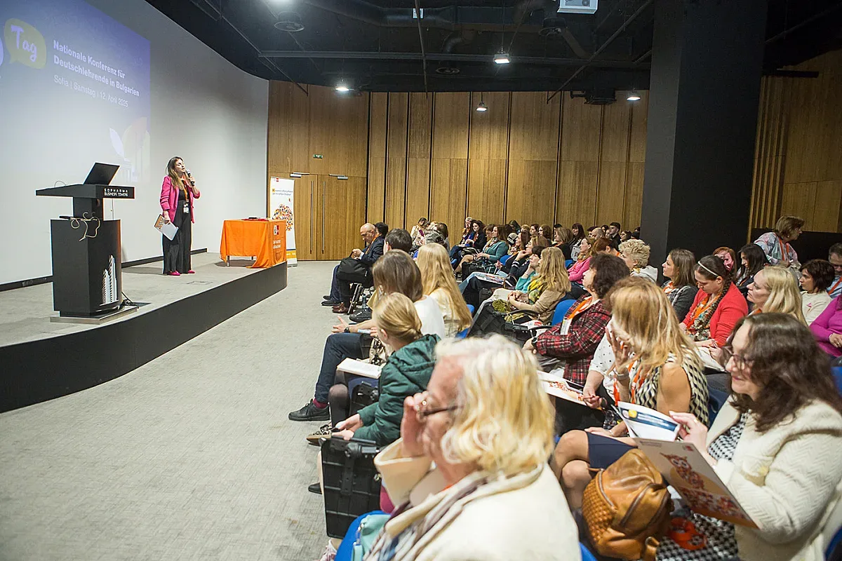 Над 150 педагози взеха участие в националната конференция за преподавателите по немски език