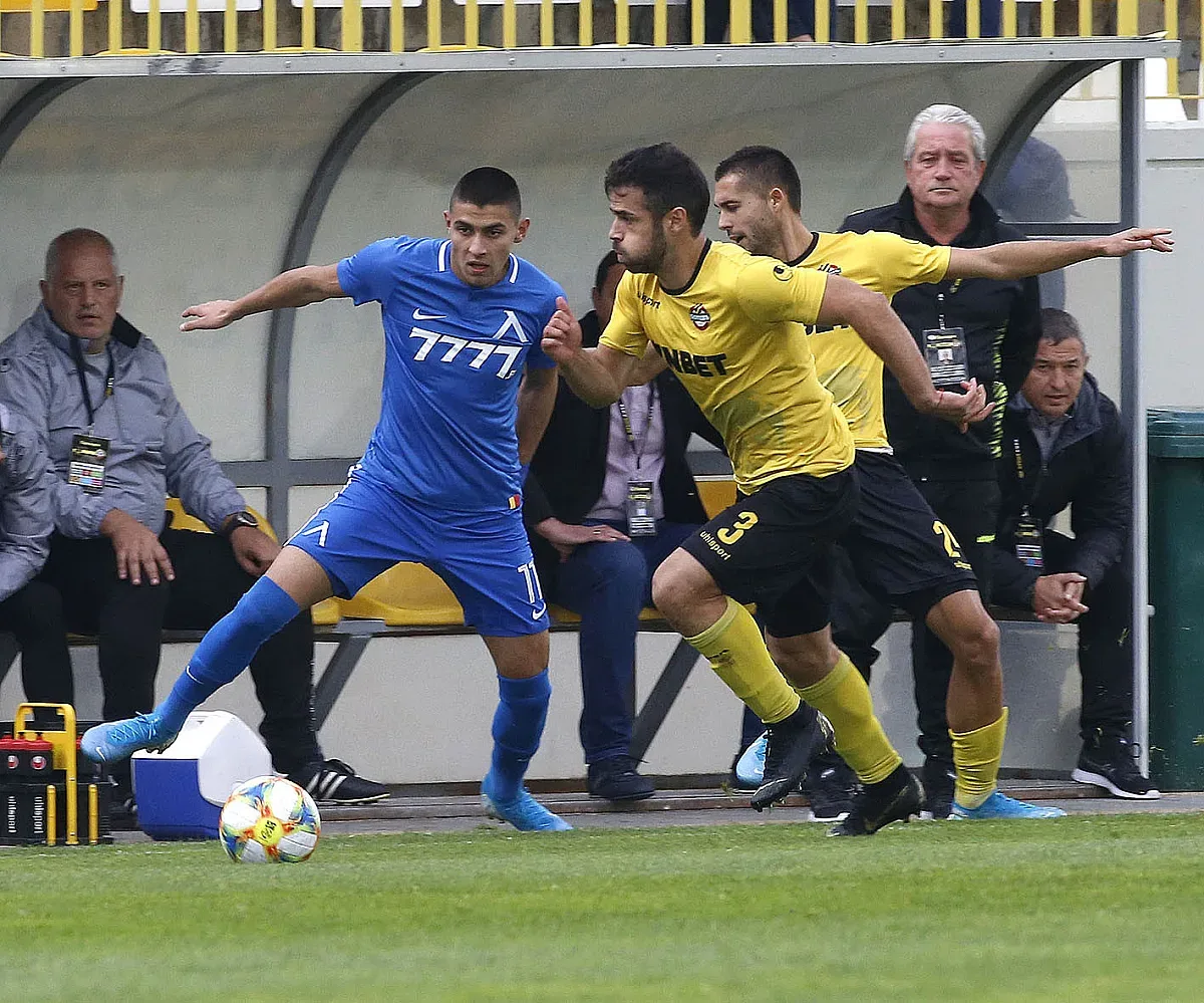 Студен душ за Левски в Пловдив