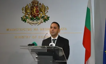 Караниколов: Ще надвием забавянето в икономиката