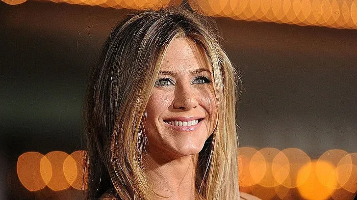 Дженифър Анистън обича да си седи вкъщи