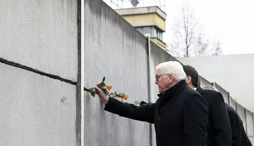 Евролидери почетоха падането на Берлинската стена