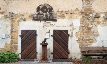 Бивш затвор става хотел за 45 евро на нощ