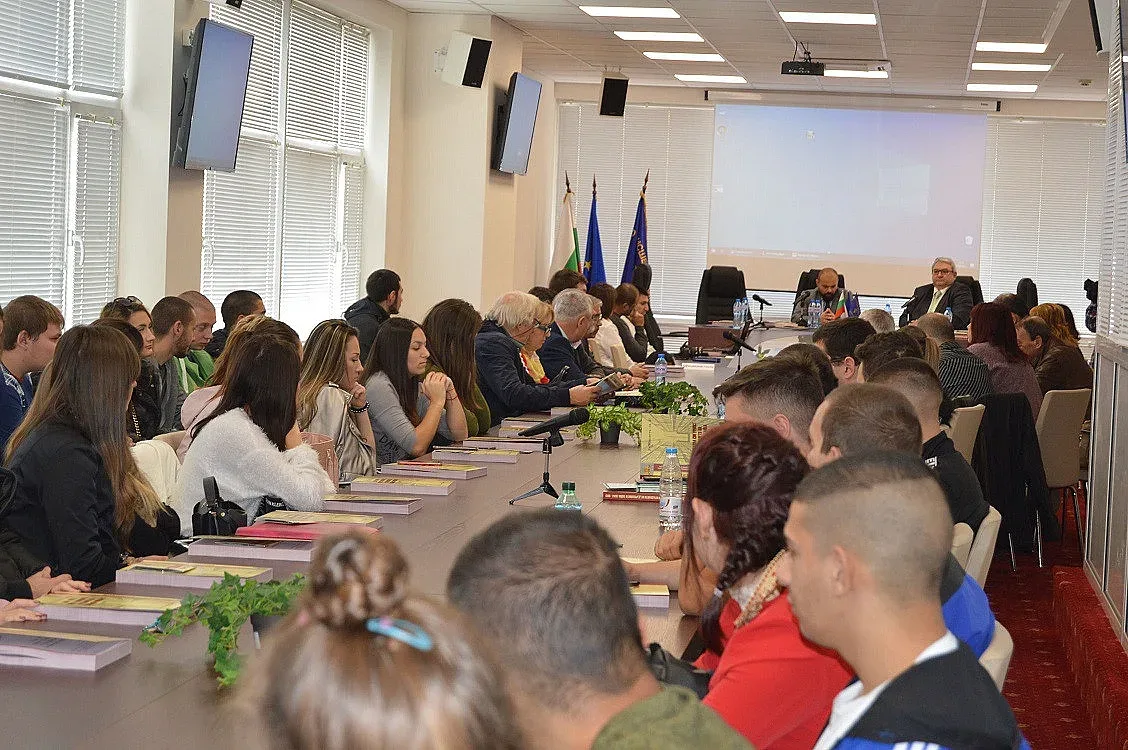 Премиера на документален сборник във ВУСИ