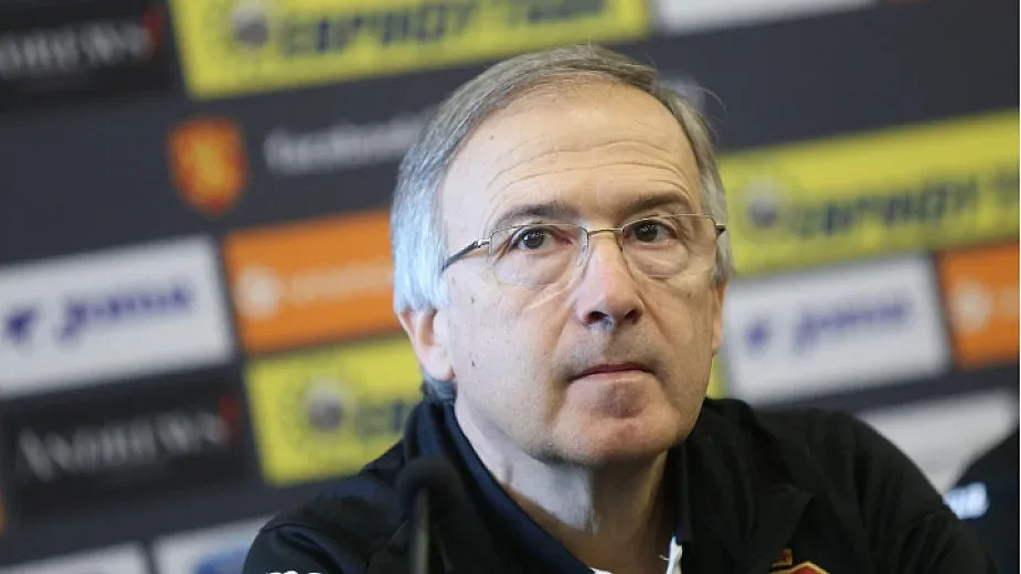 Дерменджиев вика четирима дебютанти в националния