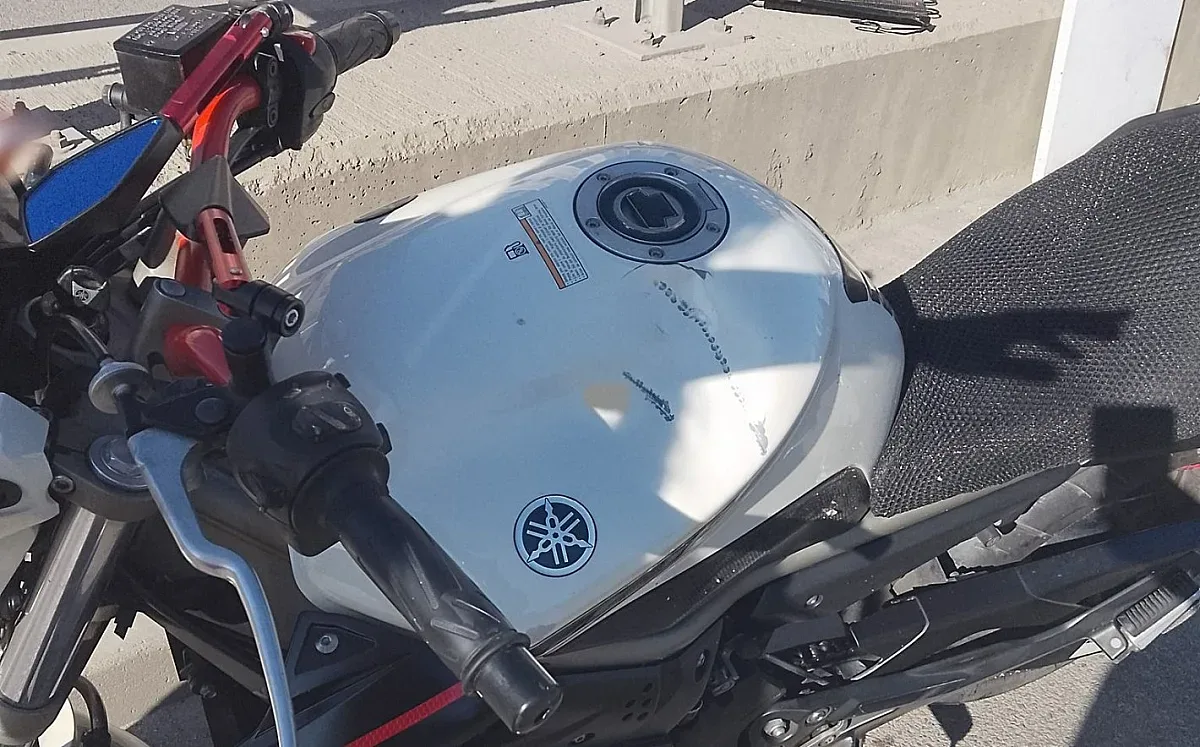 Куриоз! Пералня помете моторист на столичен булевард