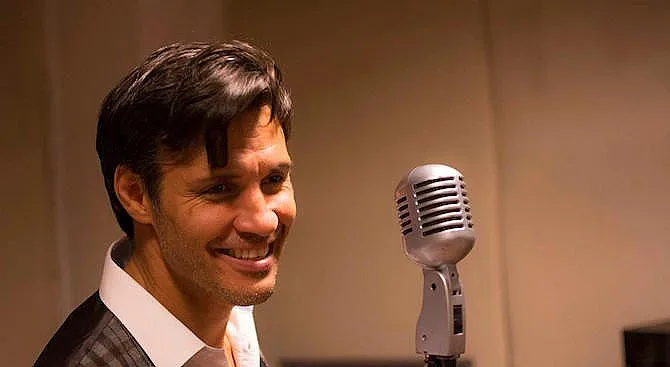 Комшия пребил певеца Ивайло Колев