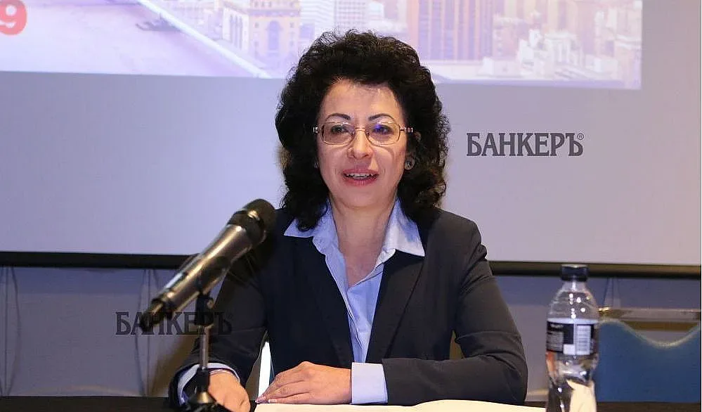Стоянова: Дигиталните технологии развиват банките
