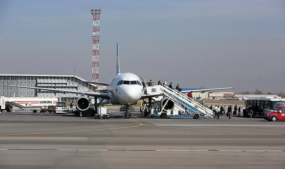 Летим до 11 нови дестинации от столицата и морето