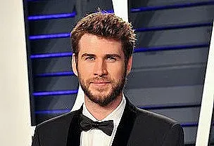 Лиъм Хемсуърт стяга имота до бившата