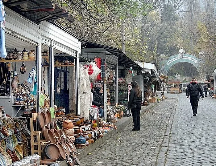 Местят сергиите на Бачковския манастир