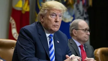 Тръмп се скара на "Епъл"