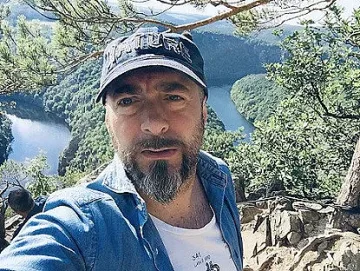 Разван Капанеску: Свързвам България със Стоичков, Бербатов и мавру