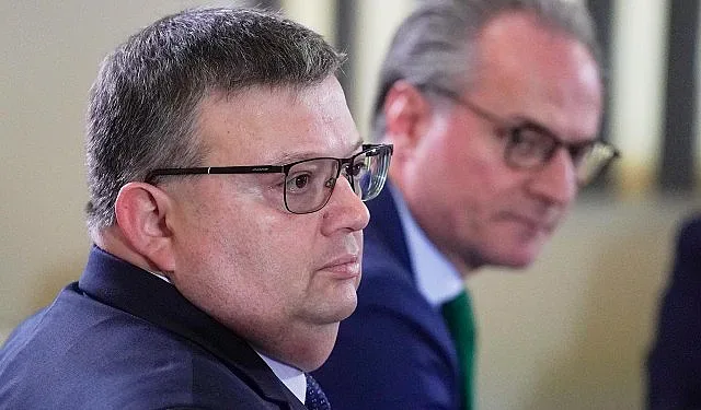 Цацаров: Подкрепям Гешев, защото  не се огъва