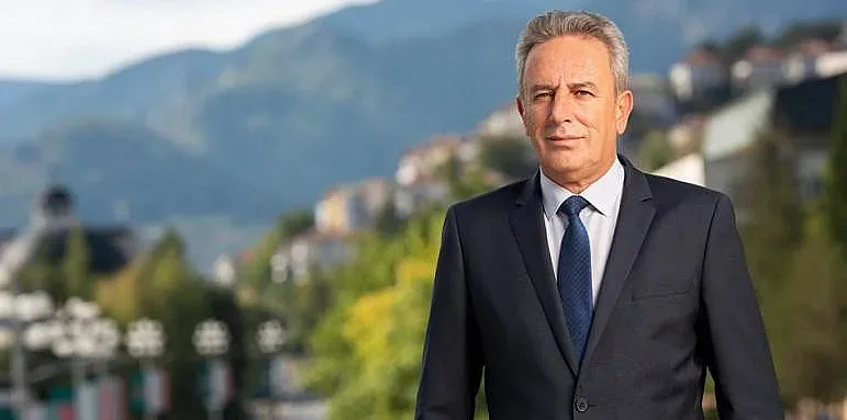 Пълна ревизия на договорите в Смолян