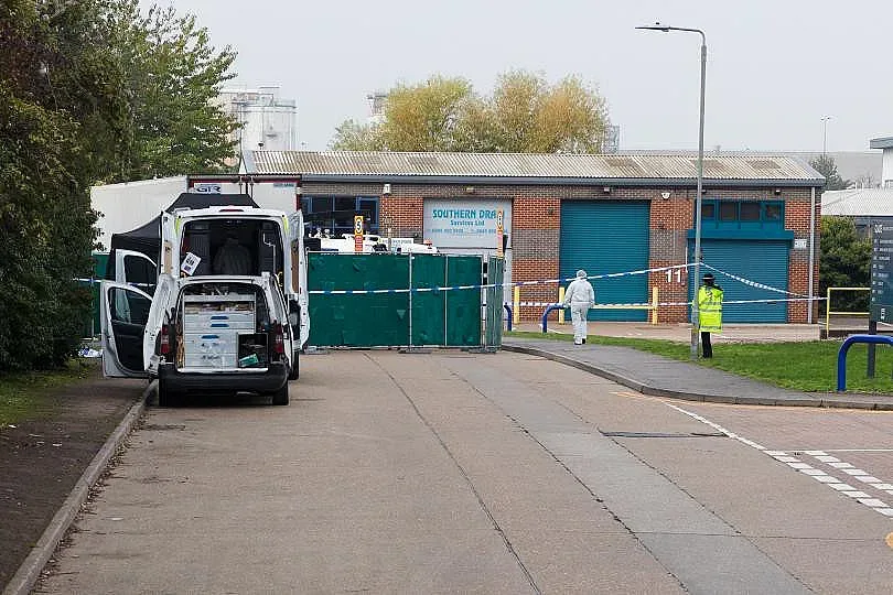 39 китайци са загиналите в камиона-ковчег в Есекс