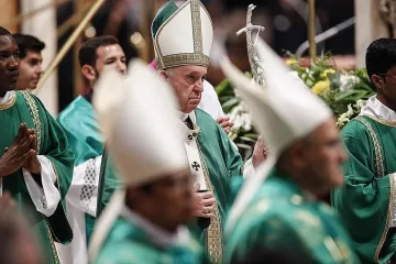 Папата призова за спиране на насилието в Чили