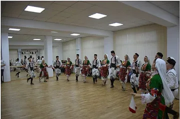 Симитли се сдоби с нова зала за танци