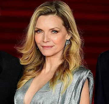 Мишел Пфайфър: Посегнаха ми още на 20