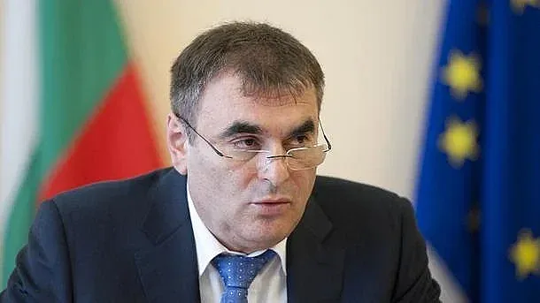 Папазов с остра позиция за незаконното нахлуване в имота му