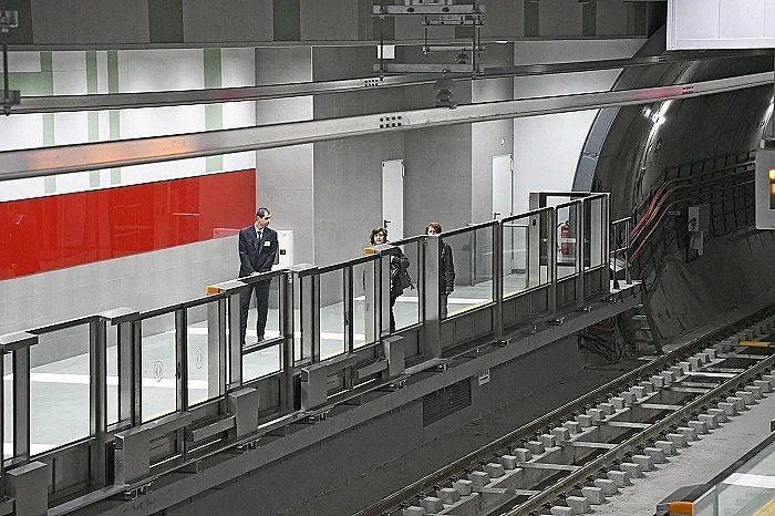 Две нови метростанции отворени за посетители