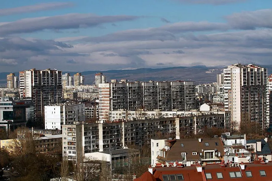 Гласуваме за разходите на входа по мейла