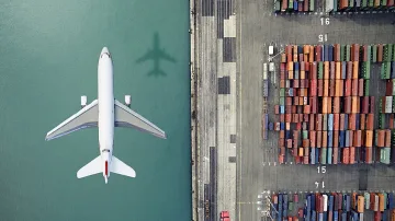 Самолет падна на магистрала в Аляска