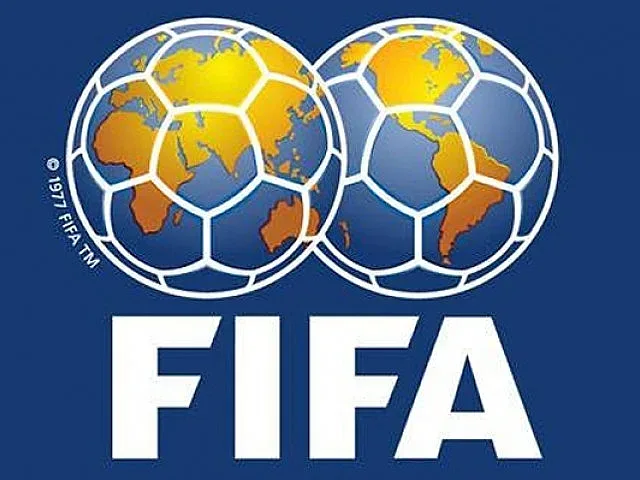 Рискуваме изхвърляне от ФИФА
