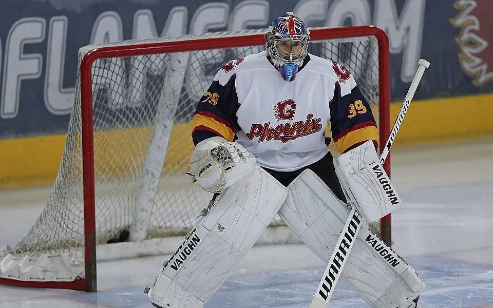 Чех спаси 2 дузпи при дебюта си в хокея