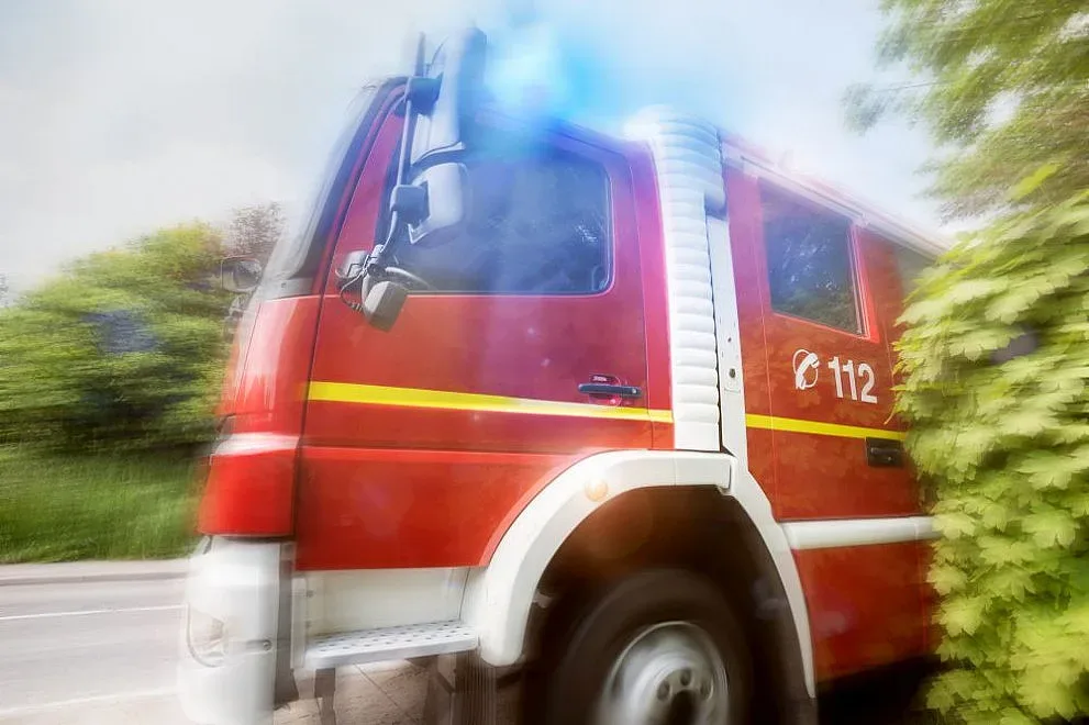 Мъж се хвърли от блок заради пожар